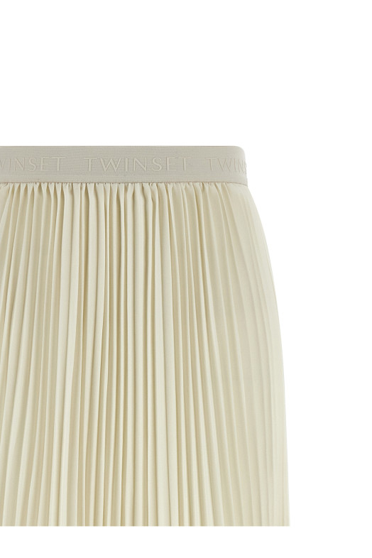 Pleated skirt White