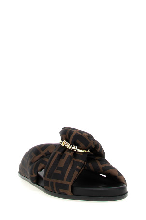 'Fendi Feel' slides Brown