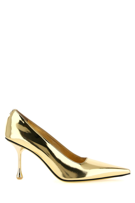 'Ixia' pumps Gold
