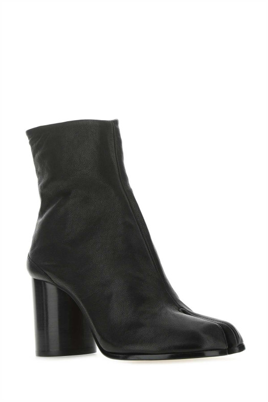 Black leather Tabi ankle boots MAISON MARGIELA (S58WU0260P3753)
