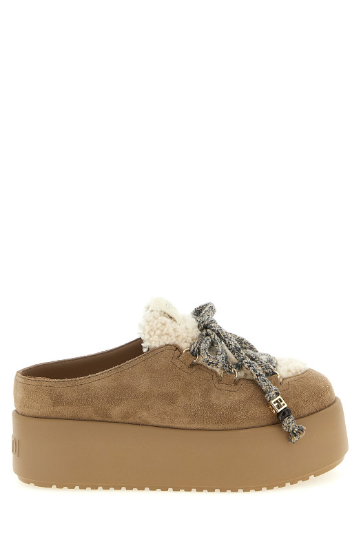 'Après Chic' sabots Beige