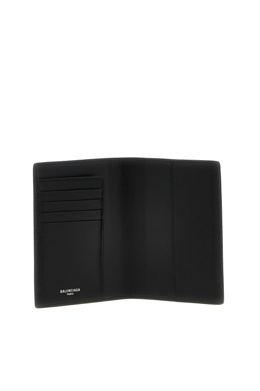 Logo leather passport holder Black