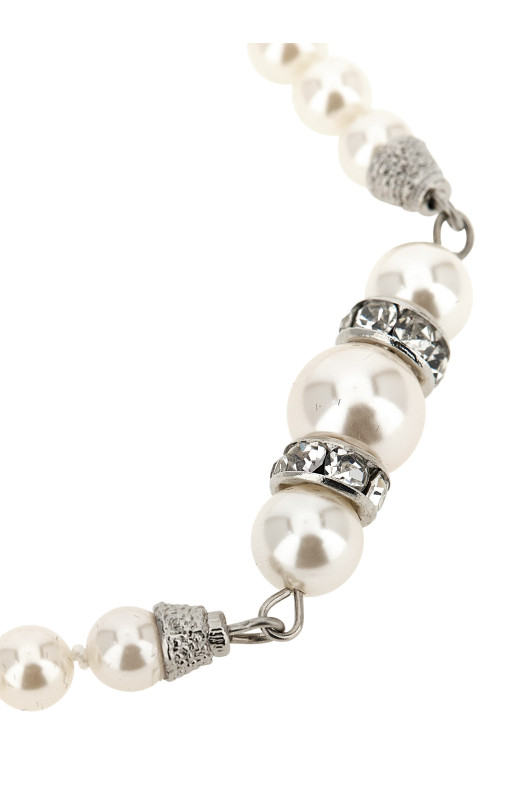 Pearl necklace White