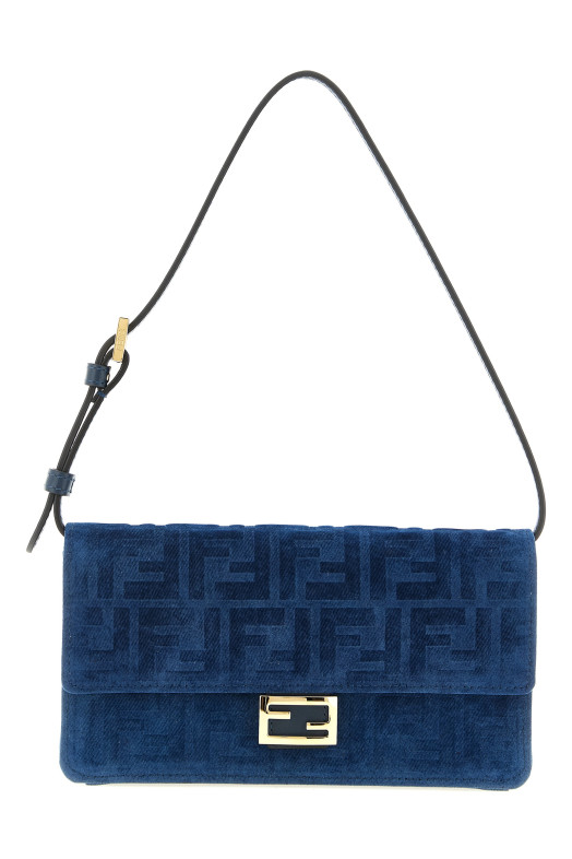 'Baguette' wallet on chain Blue
