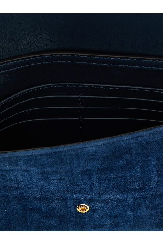 'Baguette' wallet on chain Blue