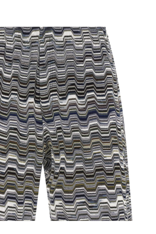 Irregular zigzag bermuda shorts Green