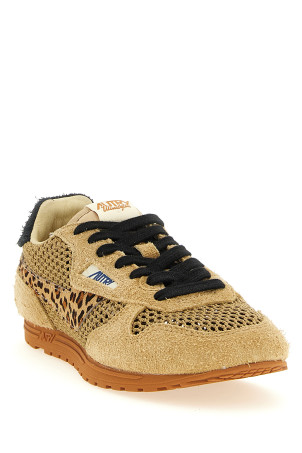 'Windspin' sneakers Beige