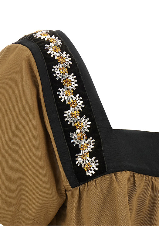 Embroidery top Beige