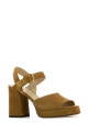 Mustard suede VLogo Signature sandals VALENTINO GARAVANI (7W2S0MI1DHU)