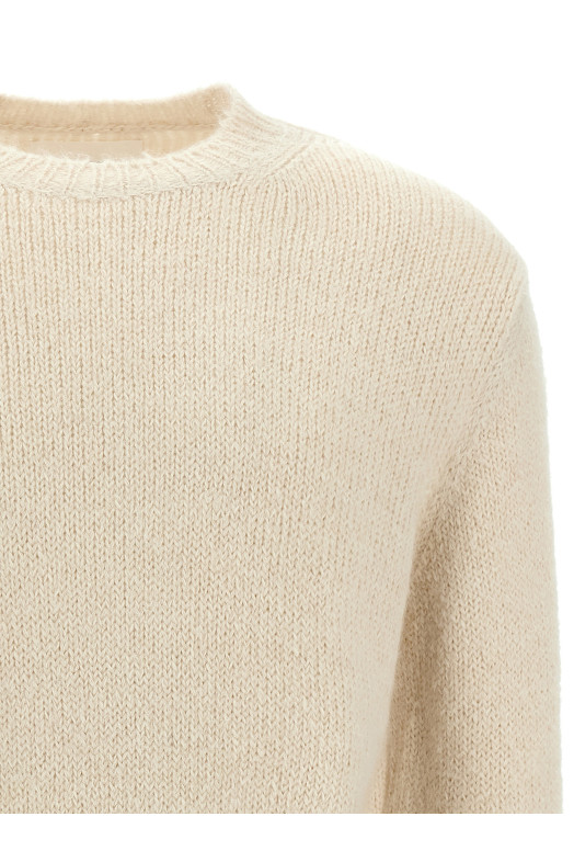 Alpaca wool sweater White