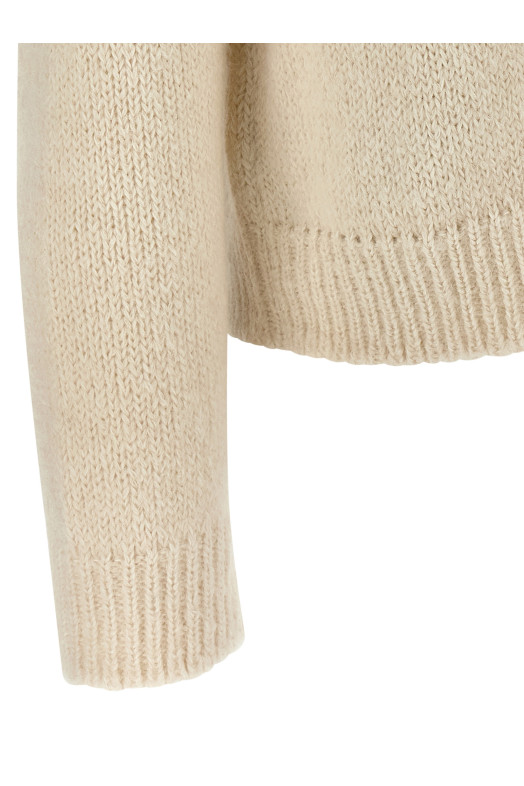 Alpaca wool sweater White