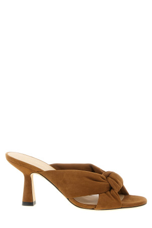 'Soplaya' slides Brown