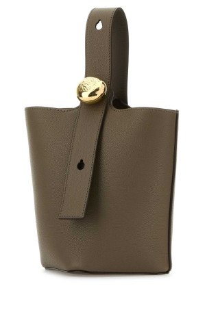 Dove grey leather mini Pebble bucket bag Gray LOEWE (AANBBBMX31)