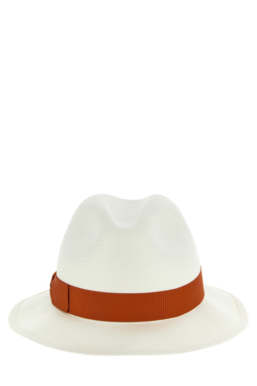 'Monica' hat Bordeaux