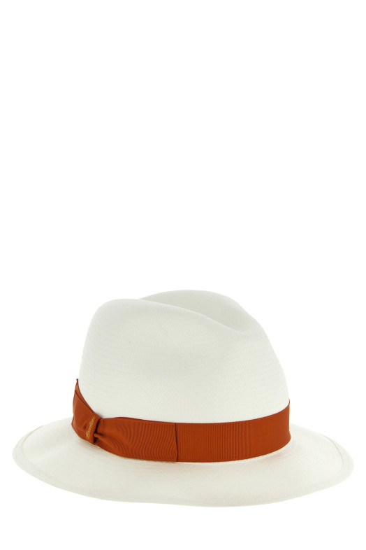 'Monica' hat Bordeaux