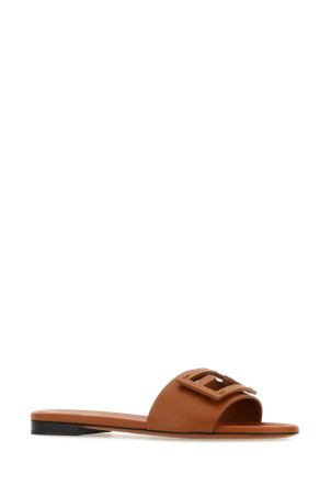 Caramel leather Baguette slippers FENDI (8R8136AE7T)