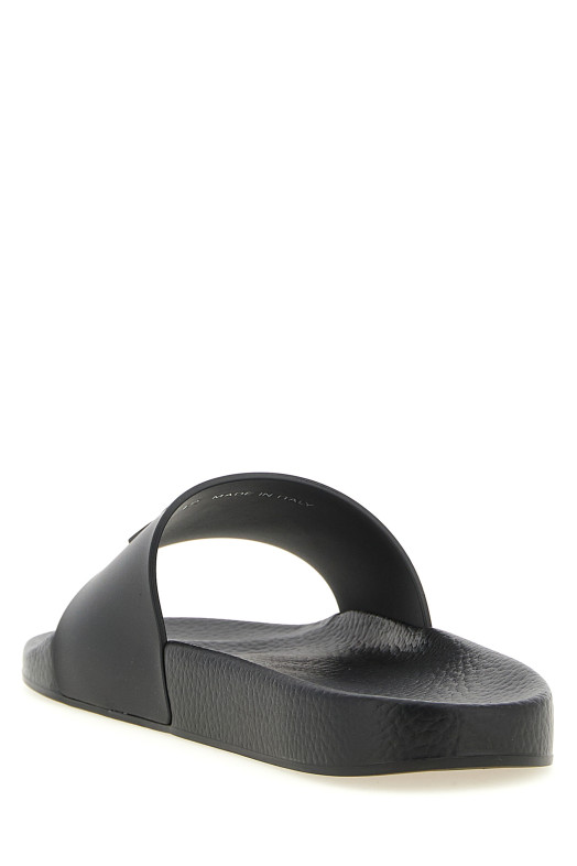 'Basile' slides Black