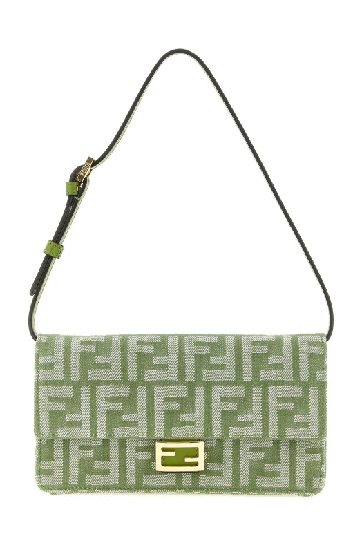 'Baguette' wallet on chain Green