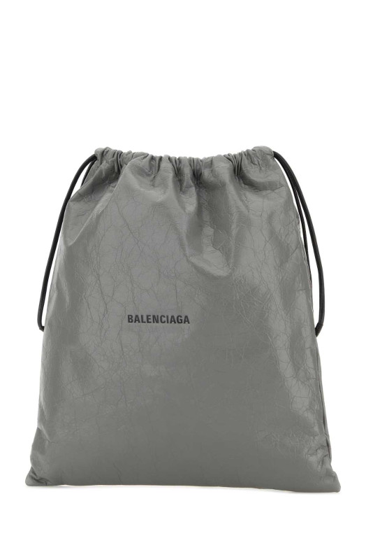 Серый кожаный клатч Dust Bag от BALENCIAGA (8510632ABH6)