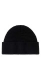 Black wool beanie hat White AMI (BFUHA116018)