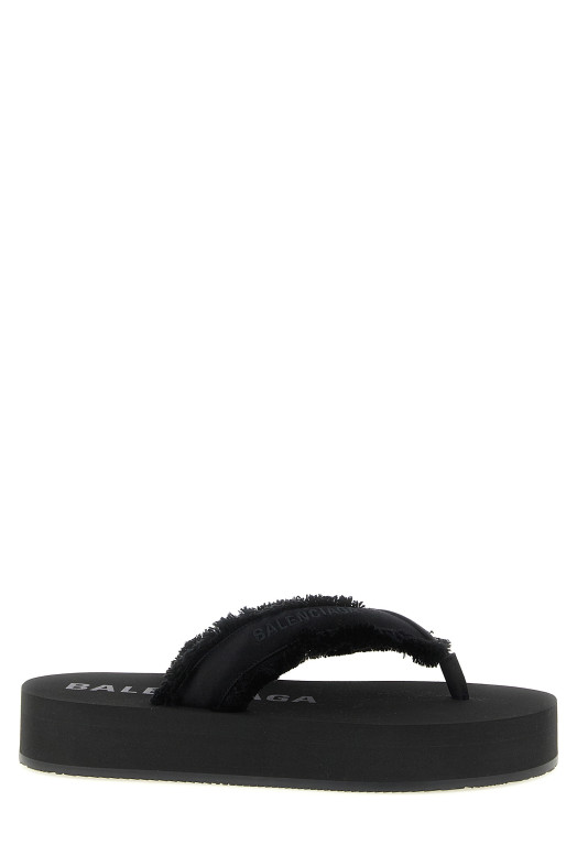 'Jet Lag' sandals Black