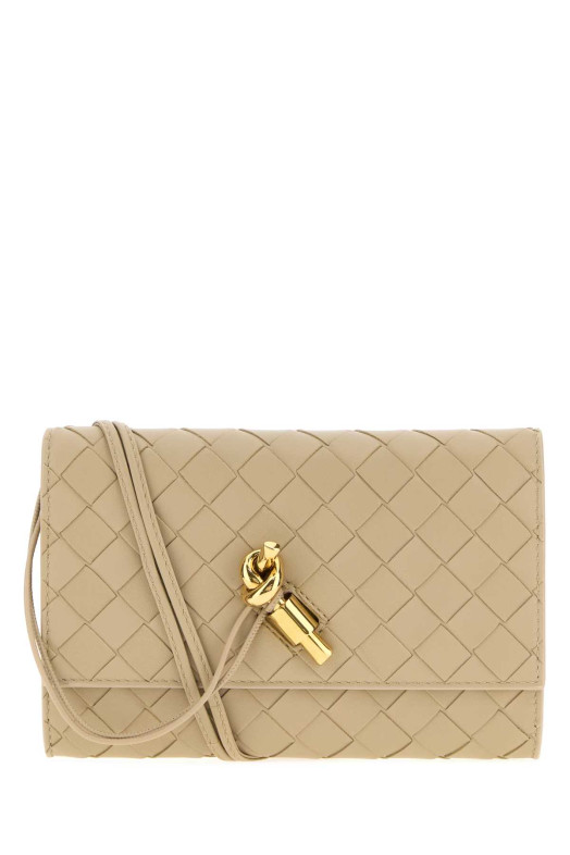 Beige nappa leather Andiamo crossbody bag BOTTEGA VENETA (836940VCPP2)