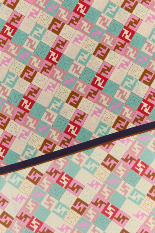 Printed silk foulard FENDI (FXT091AUMD)
