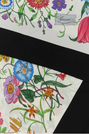 Printed silk foulard White/Black GUCCI (8627323GAQR)