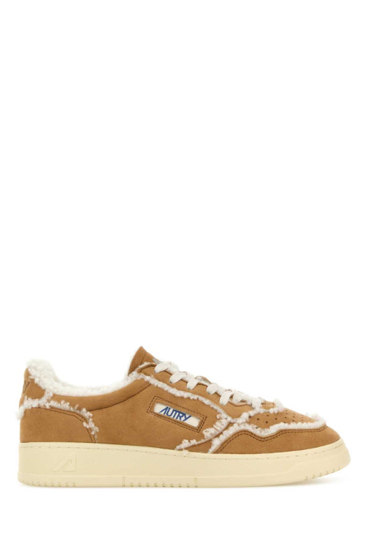 Camel suede Medalist sneakers AUTRY (AULM)