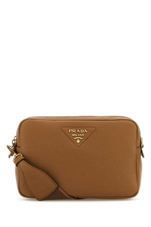 Кожаная сумка через плечо цвета карамели PRADA (1BH082VDNM2DKV)