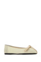 Балетки из кожи цвета слоновой кости PRADA (1F480OF005V69)