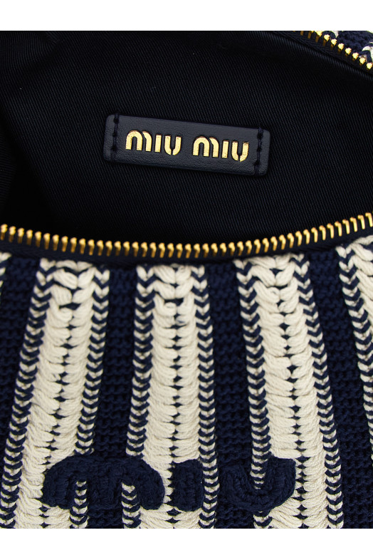 Crochet and leather pouch Blue