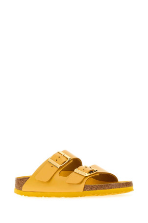 Жёлтые кожаные тапочки Arizona от BIRKENSTOCK (1031745)