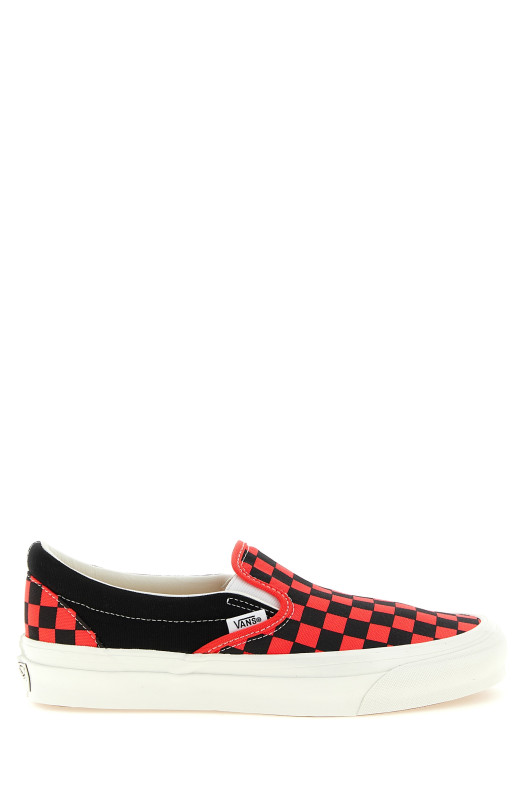 Кроссовки «Classic Slip-On Checkerboard» цвета фуксия VN000D9WFOC1