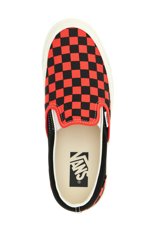 Кроссовки «Classic Slip-On Checkerboard» цвета фуксия VN000D9WFOC1