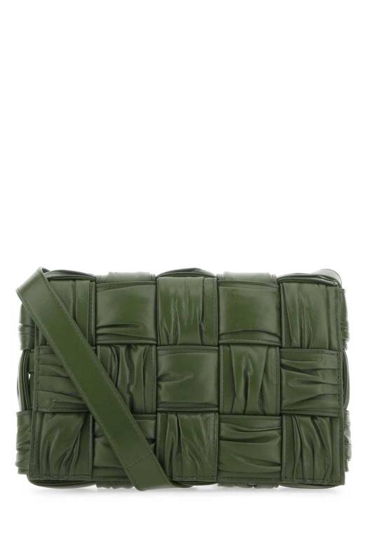 Кожаная сумка через плечо «Cassette» оливкового цвета от BOTTEGA VENETA (717089V2FY1)