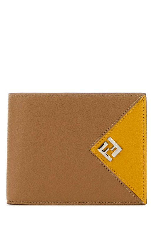 Коричневый кожаный кошелек FENDI (7M0001B09X)