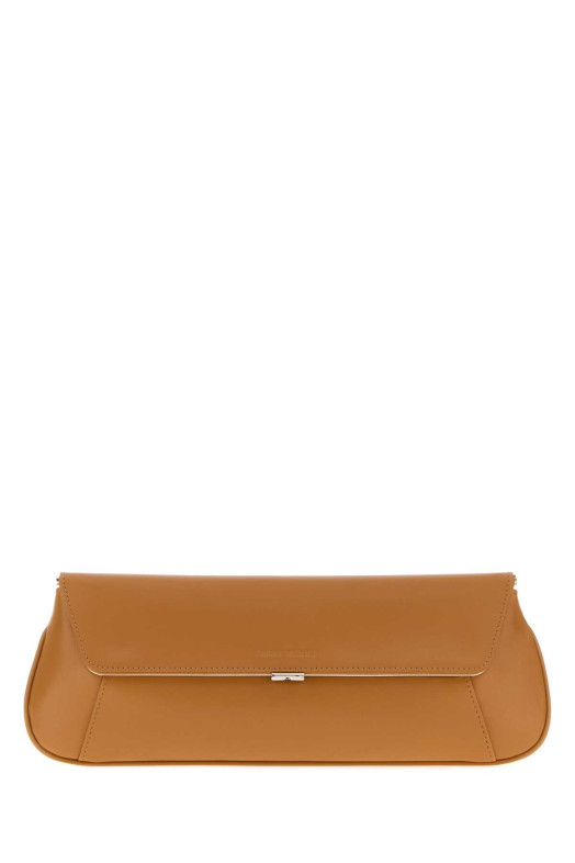 Клатч Ami из верблюжьей кожи от AMINA MUADDI (AMICLUTCHBAG)