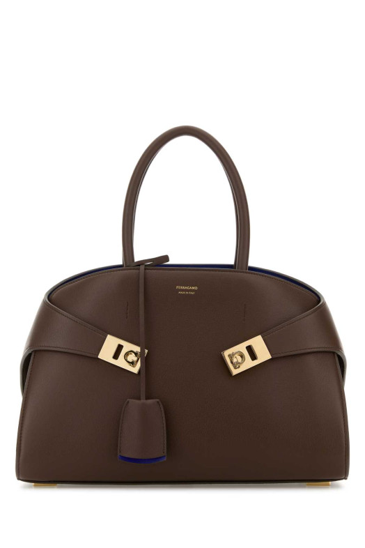 Небольшая кожаная сумочка Hug коричневого цвета от SALVATORE FERRAGAMO (215608771867)