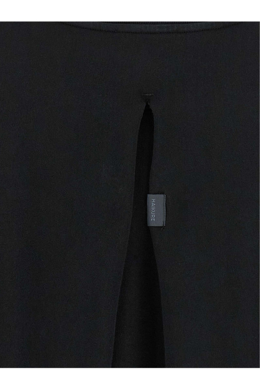 'Gabrielle' T-shirt Black