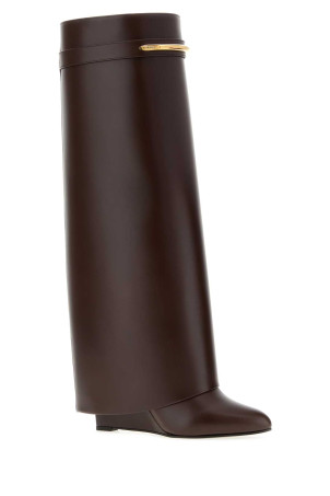 Chocolate leather Shark boots Brown GIVENCHY (BE703XE1J7)