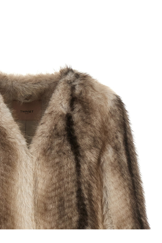 Cape jacket Brown