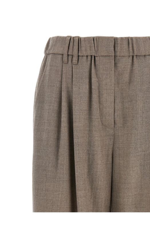 Light pants with pleats White