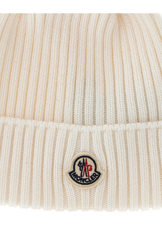Pon pon wool beanie White