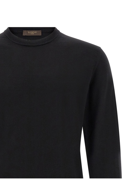 Wool sweater Black