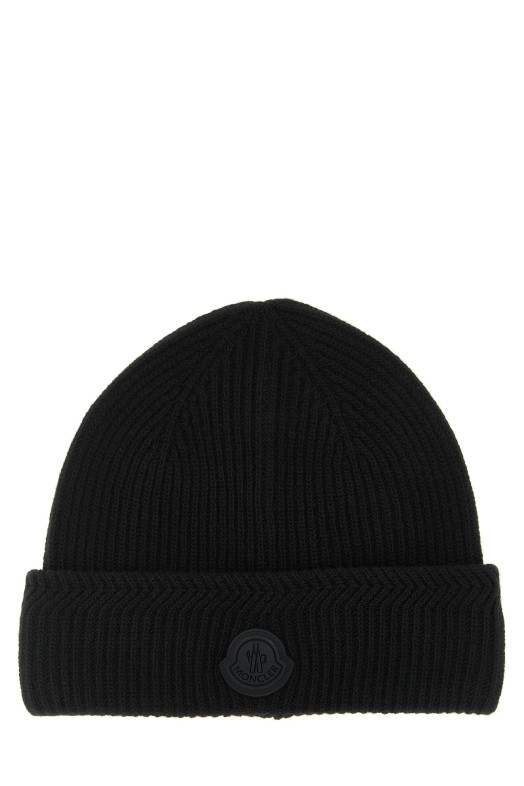 Шапка из бриоша с полустежком, черная MONCLER L20913B00007M4281999