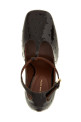 Sculptural heel pumps Bordeaux