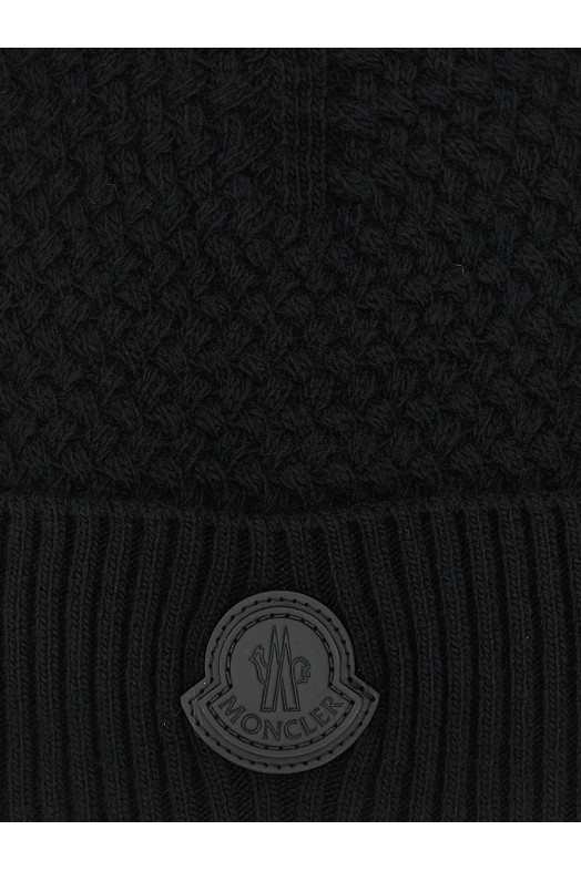 Шапка с узором «корзинка», черная MONCLER L20913B00026M4281999