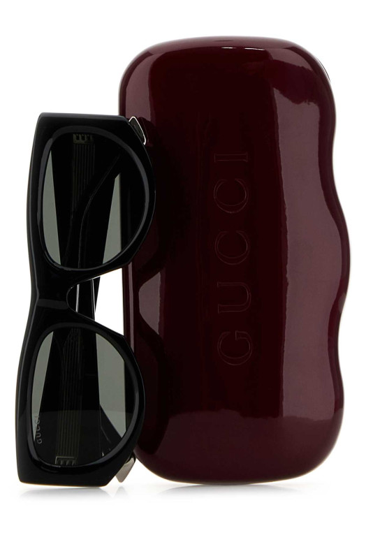 Черные ацетатные солнцезащитные очки GUCCI (819799J0740)