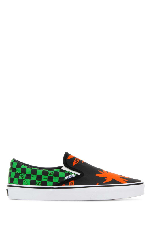 Слипоны Valentino Garavani x Vans Classic Slip-On с принтом на холсте VALENTINO GARAVANI (8Y2S0M96XWF)